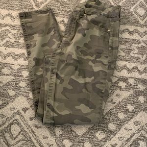 Seven7 High Rise Skinny Cameo